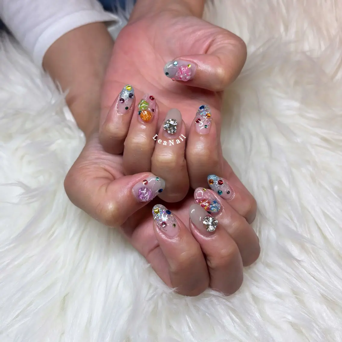 ネイル ヨーヨーネイル Lea Nailのネイルデザイン