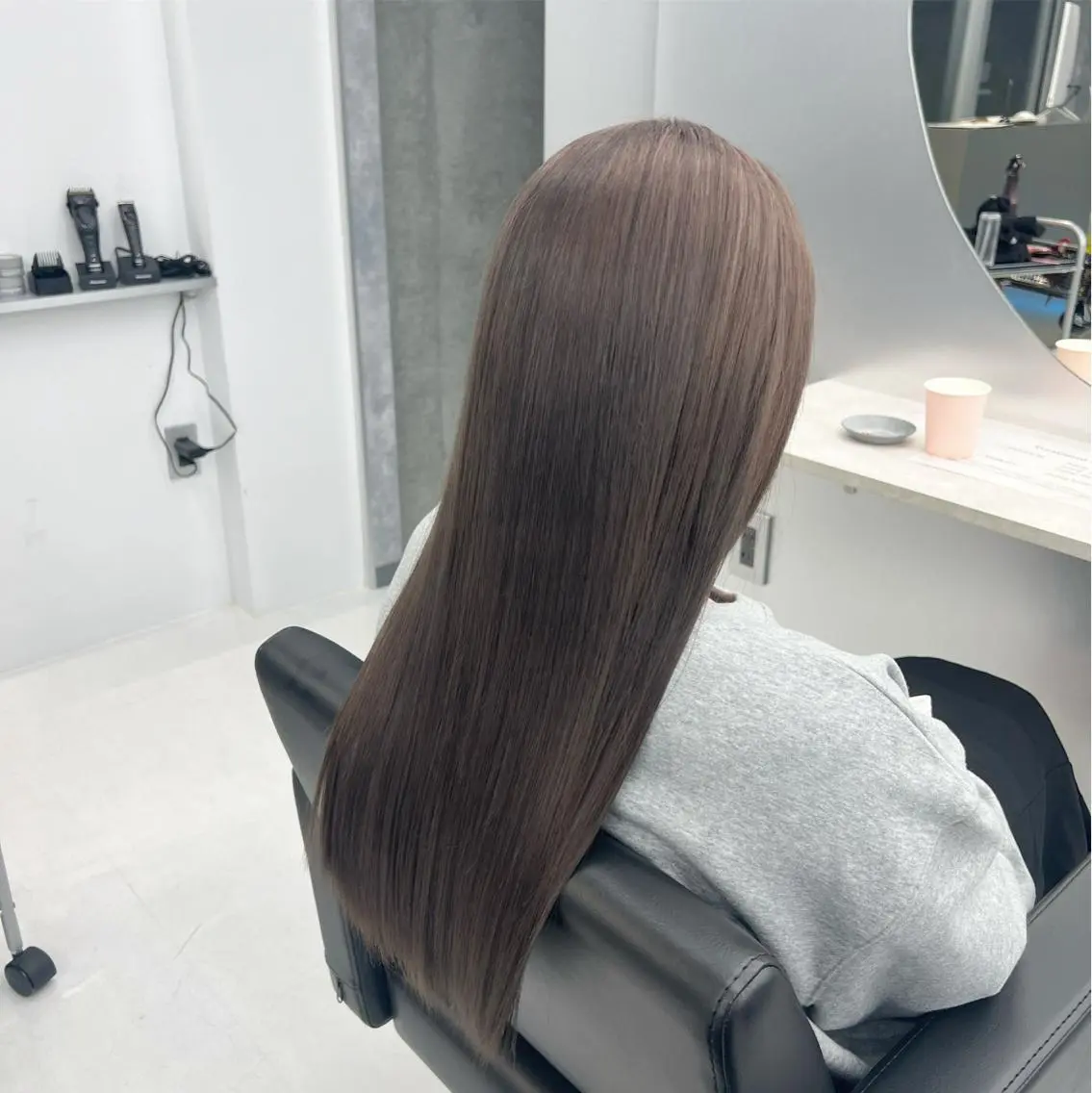 ロング カラー ブリーチ ダブルカラー グレージュ ミルクティーグレージュ 大人GAL製造機/カ ラー×エクステゆいとのヘアスタイル