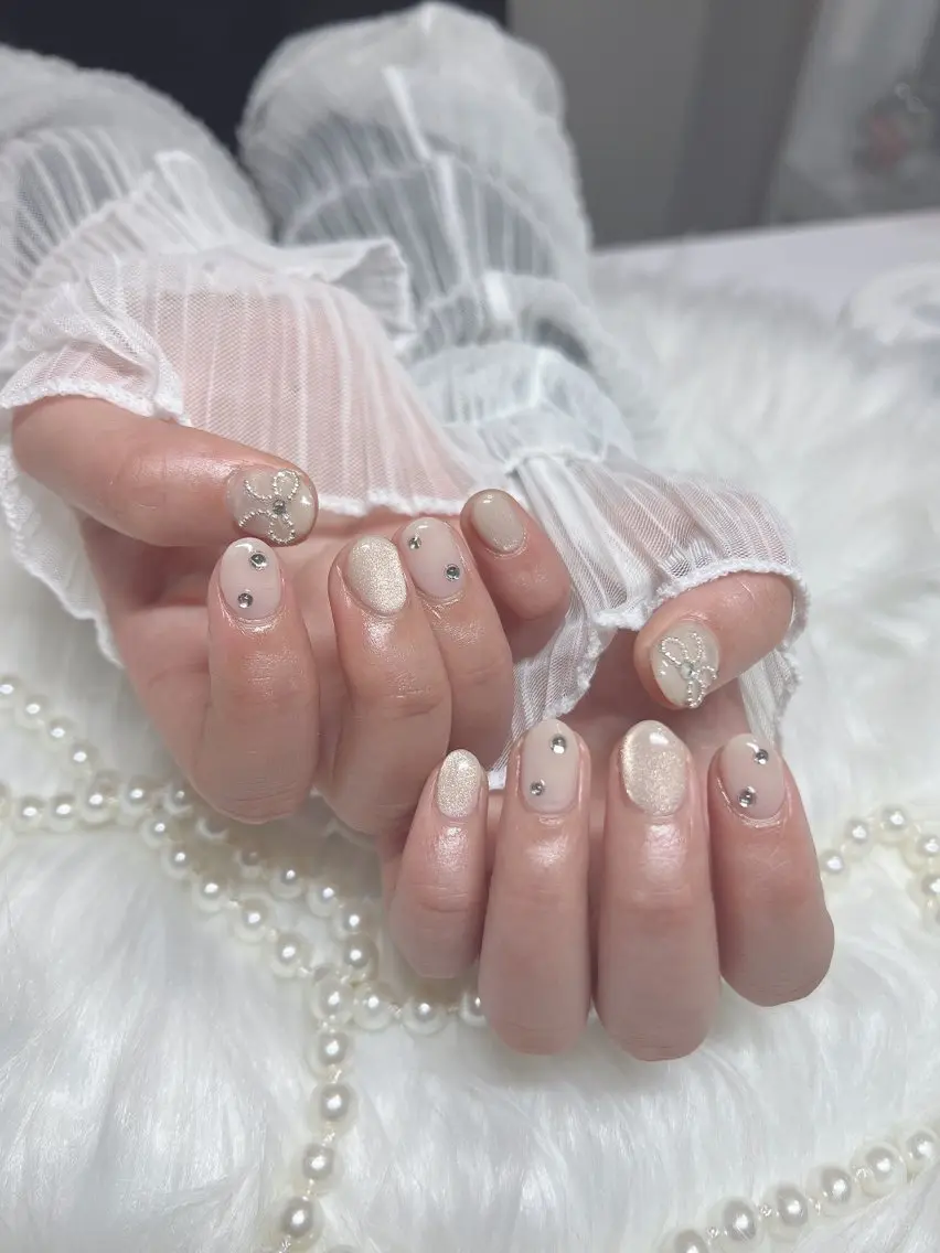 ネイル シンプルネイル ハンドネイル ハンドケア eclana🤍 sarinaのネイルデザイン