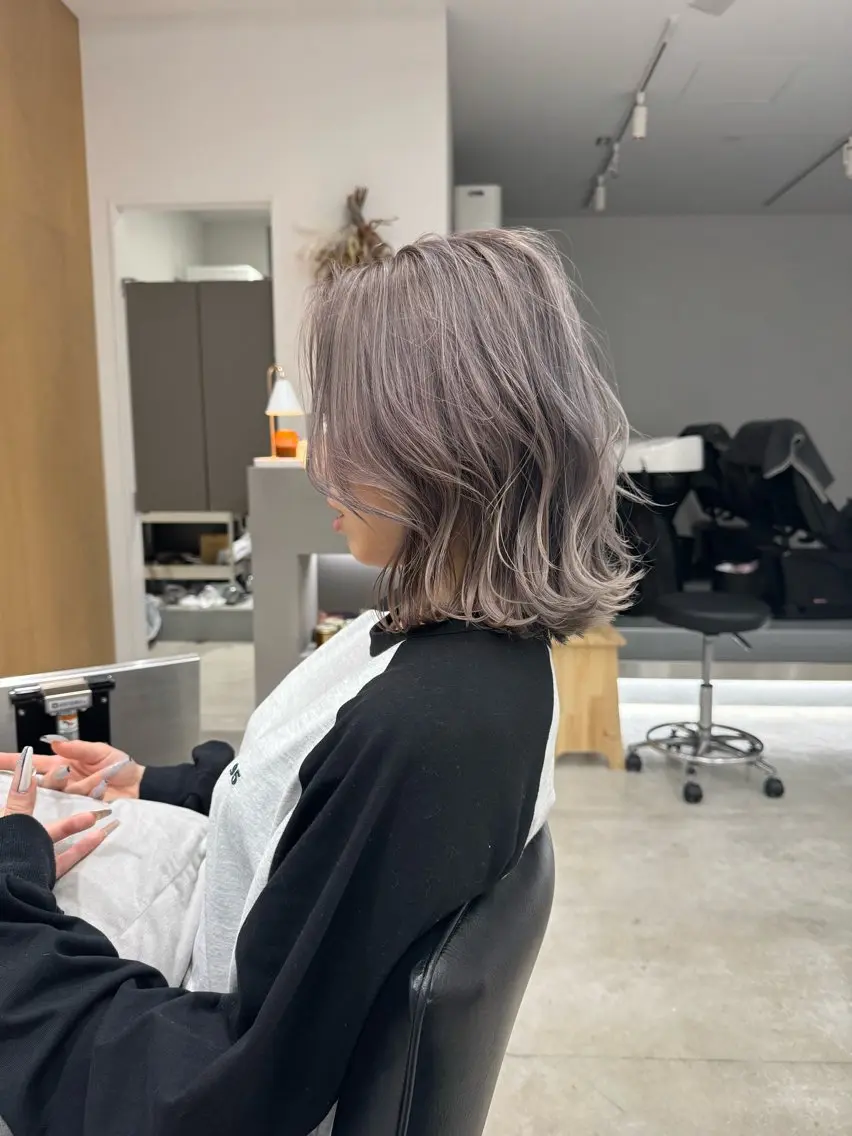 ミディアム カラー カット ヘアカラー トリートメント ショート/茅ヶ崎 タカハシ タクロウのヘアスタイル