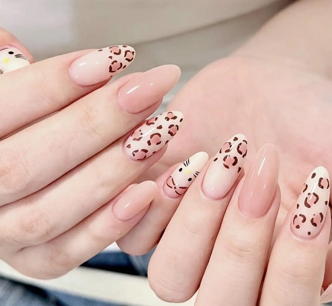 ネイル ハンドネイル 🎀 Ayaka_nailのネイルデザイン