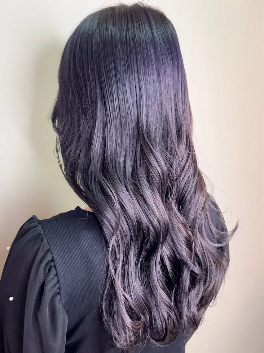 ロング クリスマス カット ヘアカラー トリートメント 大良 彩水のヘアスタイル
