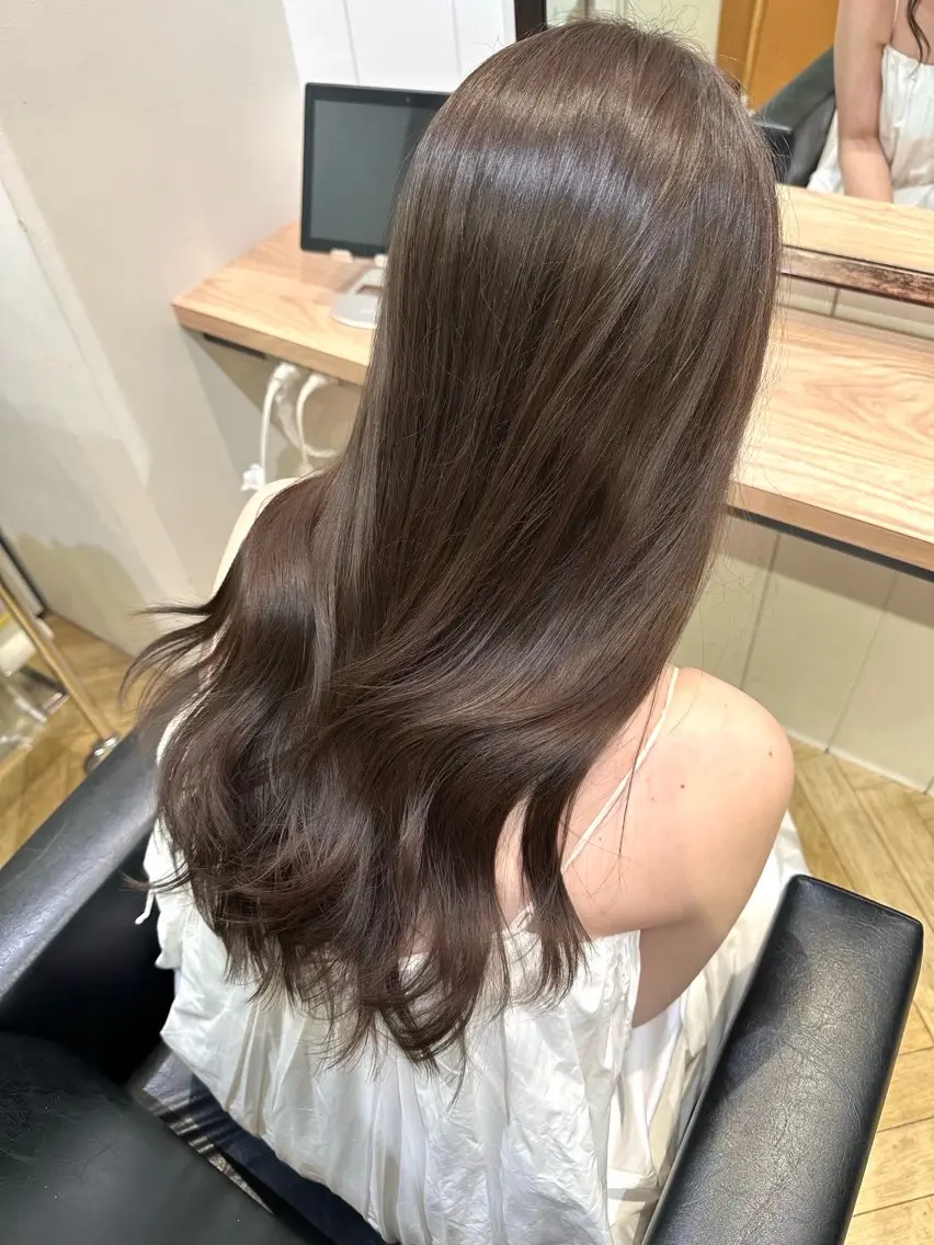 ロング カラー ベージュカラー オリーブベージュ K-two谷町❄️ hinaのヘアスタイル