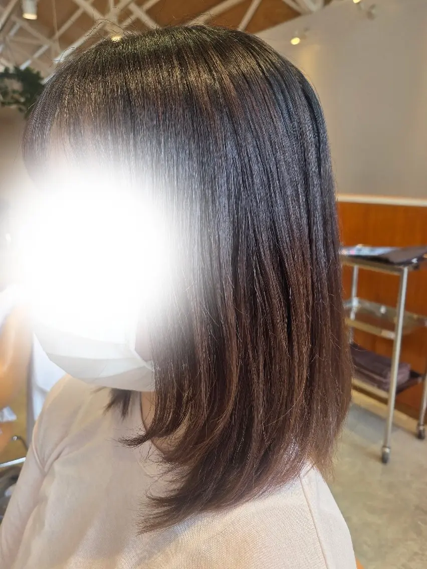 ミディアム 顔周りカット レイヤーカット 盛田 美結のヘアスタイル