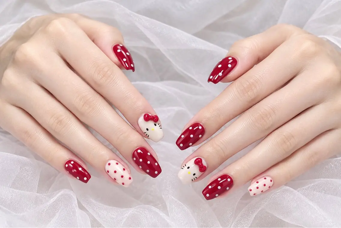 ネイル ドット ジェルネイル 赤色 ホワイト Michan Nailのネイルデザイン