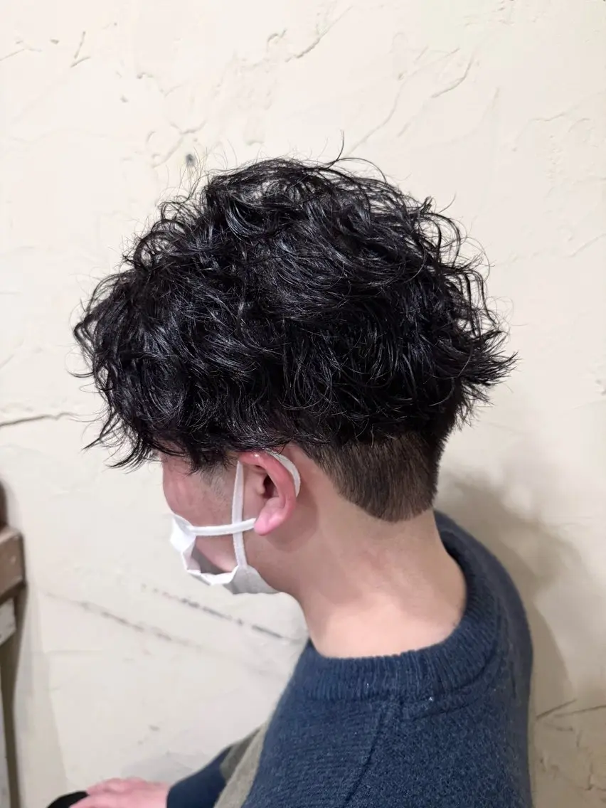 ショート パーマ メンズ メンズパーマ メンズショート ツイストスパイラルパーマ ショートヘア スパイラルパーマ カット パーマ メンズ特化/パーマ指 名No.1/百瀬太郎のヘアスタイル