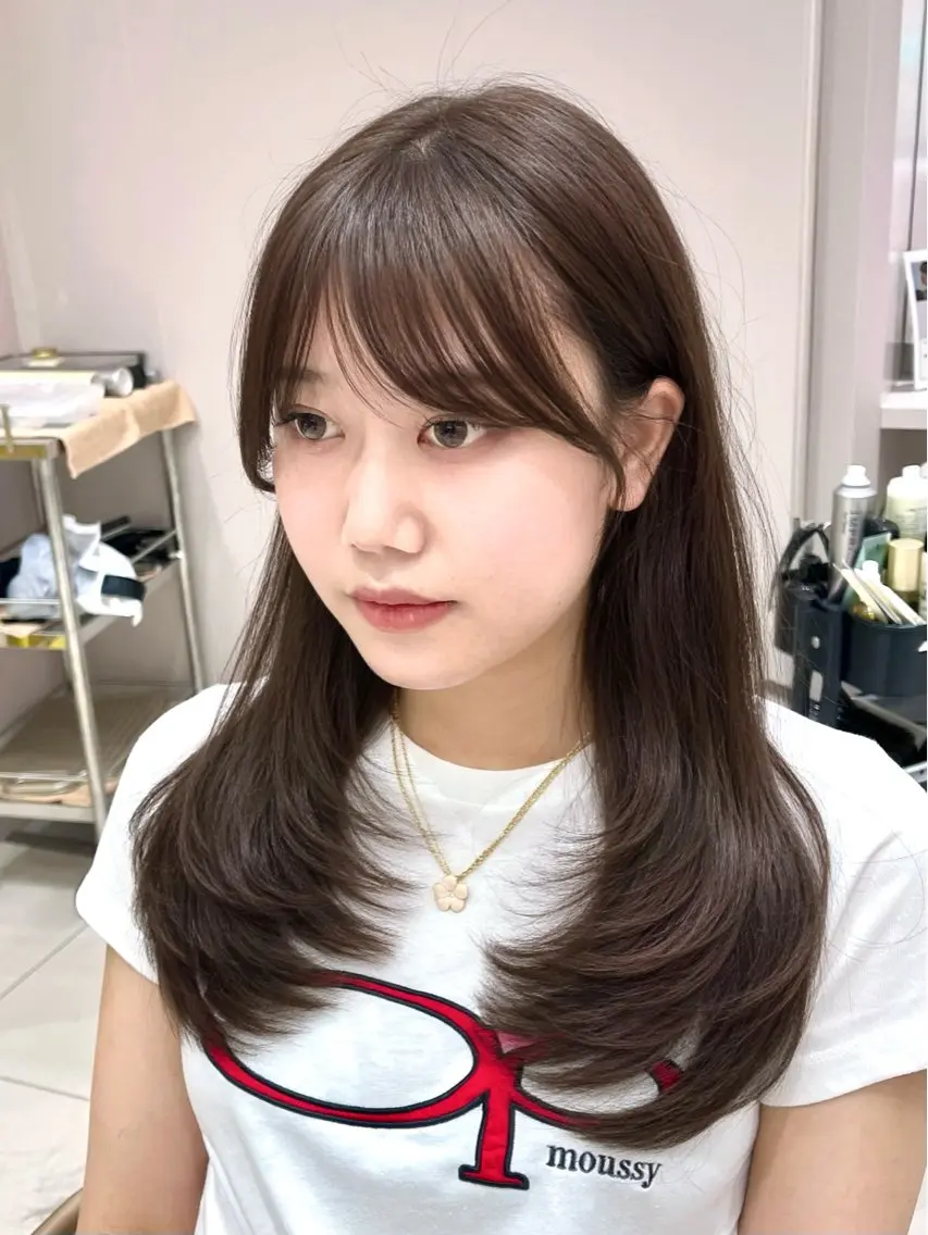セミロング くびれヘア 韓国風ヘア くびれレイヤー レイヤーカット 似合わせカット カット トリートメント 柴田礼空/顔まわり カット/レイヤーのヘアスタイル