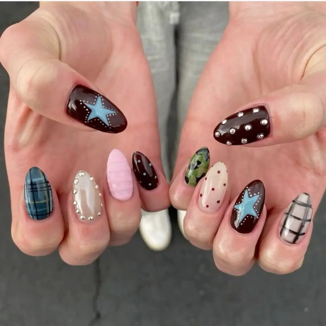 ネイル HerNails  Yokosukaのネイルデザイン