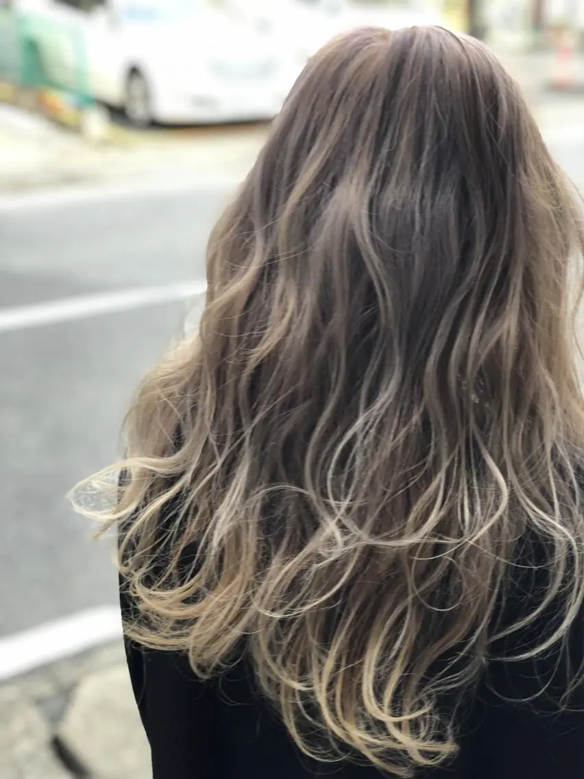 ❗何度でもご利用可❗透明感グラデーションヘアカラーの写真