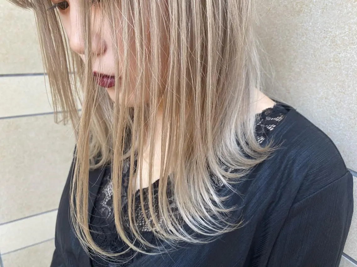 セミロング カラー ブリーチ メンズ縮毛矯正 ニュアンスパーマのヘアスタイル