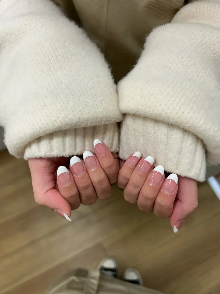 ネイル フレンチネイル 種村 朱玲のネイルデザイン