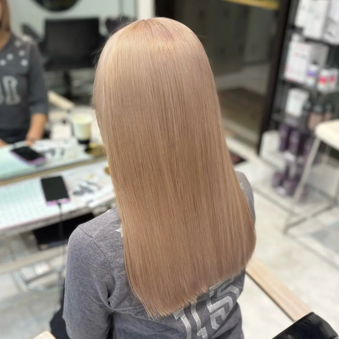 ロング カラー ヘアカラー トリートメント ヘアセット 色落ち綺麗🩰ハイ トーン🎀RINKAのヘアスタイル