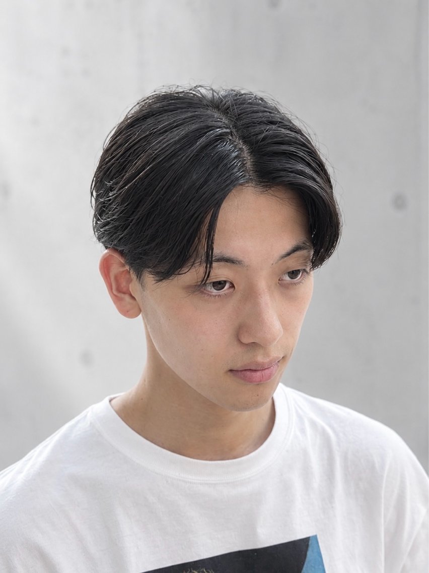 メンズ ビジネス センターパート 花澤 孝太/レディースヘアのヘアスタイル