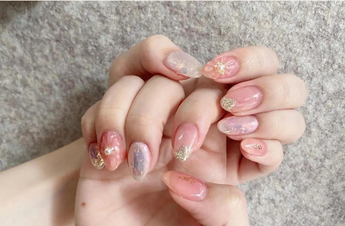 ネイル ハンドネイル フットネイル I-nailロング /ワンホン/キラキラのネイルデザイン