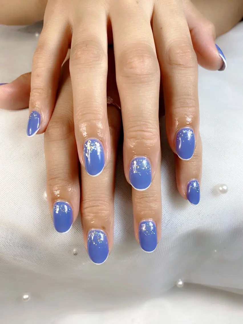 ネイル ブルー フレンチネイル グラデーション ラメ(グリッター) ラメグラデーション iro+ nailのネイルデザイン