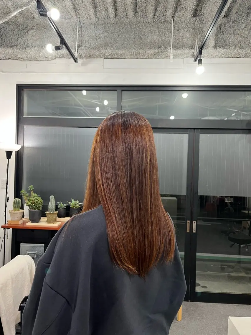 セミロング パーマ ヘアアレンジ ハイライト 縮毛矯正 縮毛矯正 中津川 愛恵のヘアスタイル