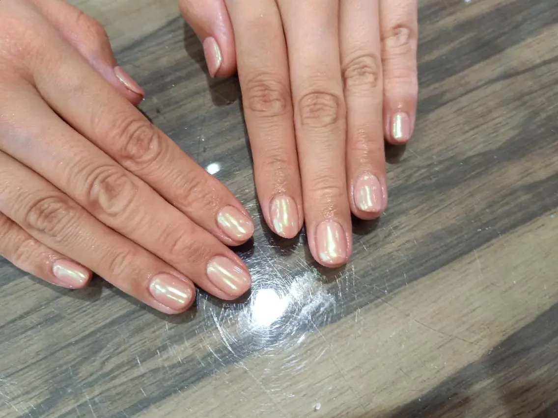 ネイル オーロラネイル ピンク ピンクベージュ ハンドネイル Progress Nailのネイルデザイン