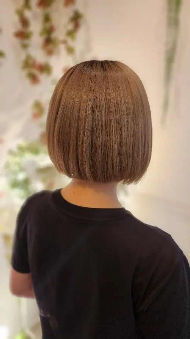 ショート カラー ブリーチ カット ヘアカラー 美髪専門店カヴァリ TORUのヘアスタイル