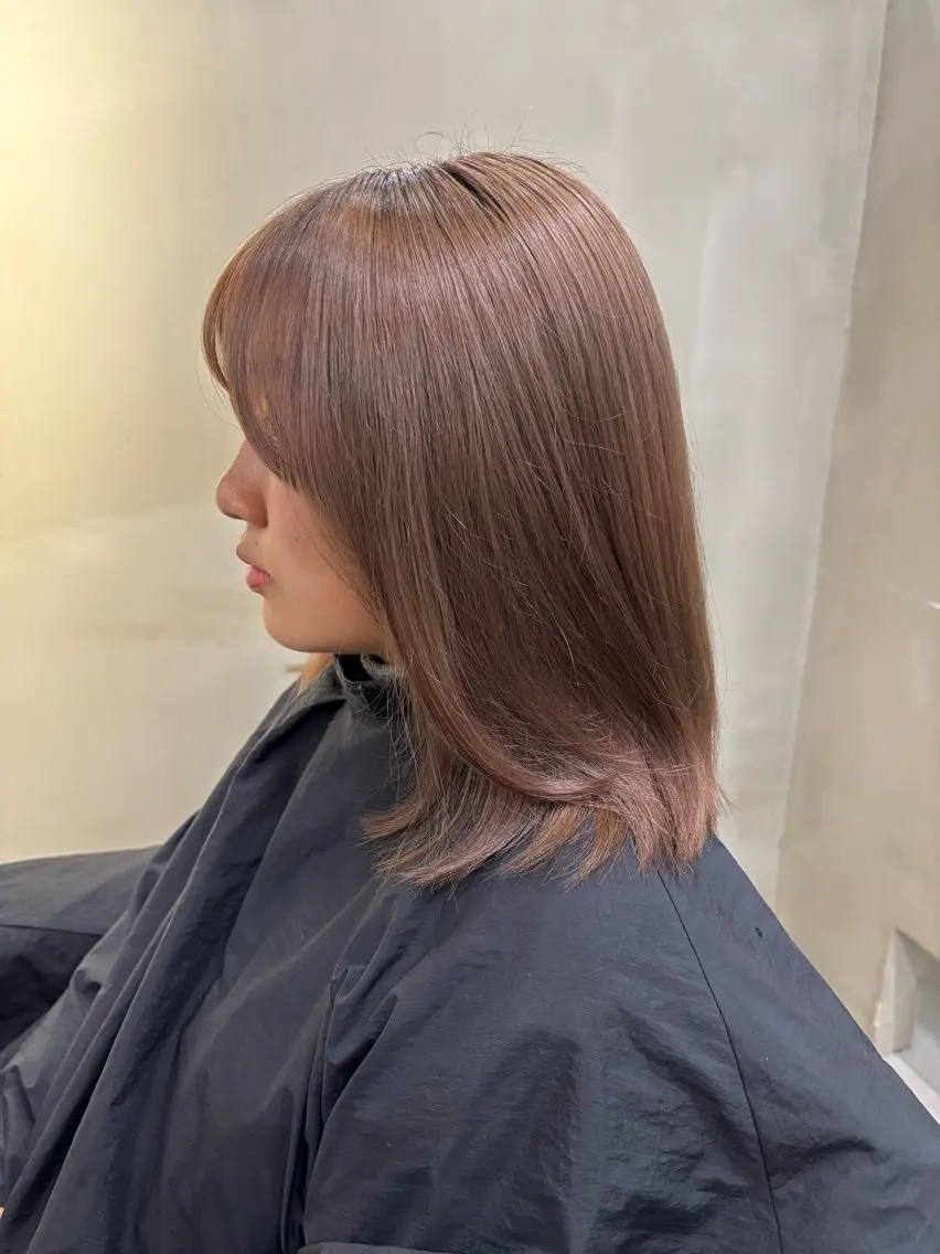 ショート カラー ブリーチ ブラウンカラー ミルクティーブラウン ヘアカラー 中園康 /カラー/ブリーチのヘアスタイル