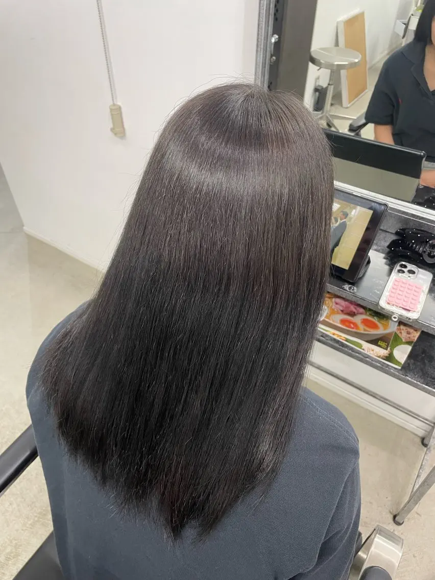 セミロング ヘアカラー 中山 花音のヘアスタイル