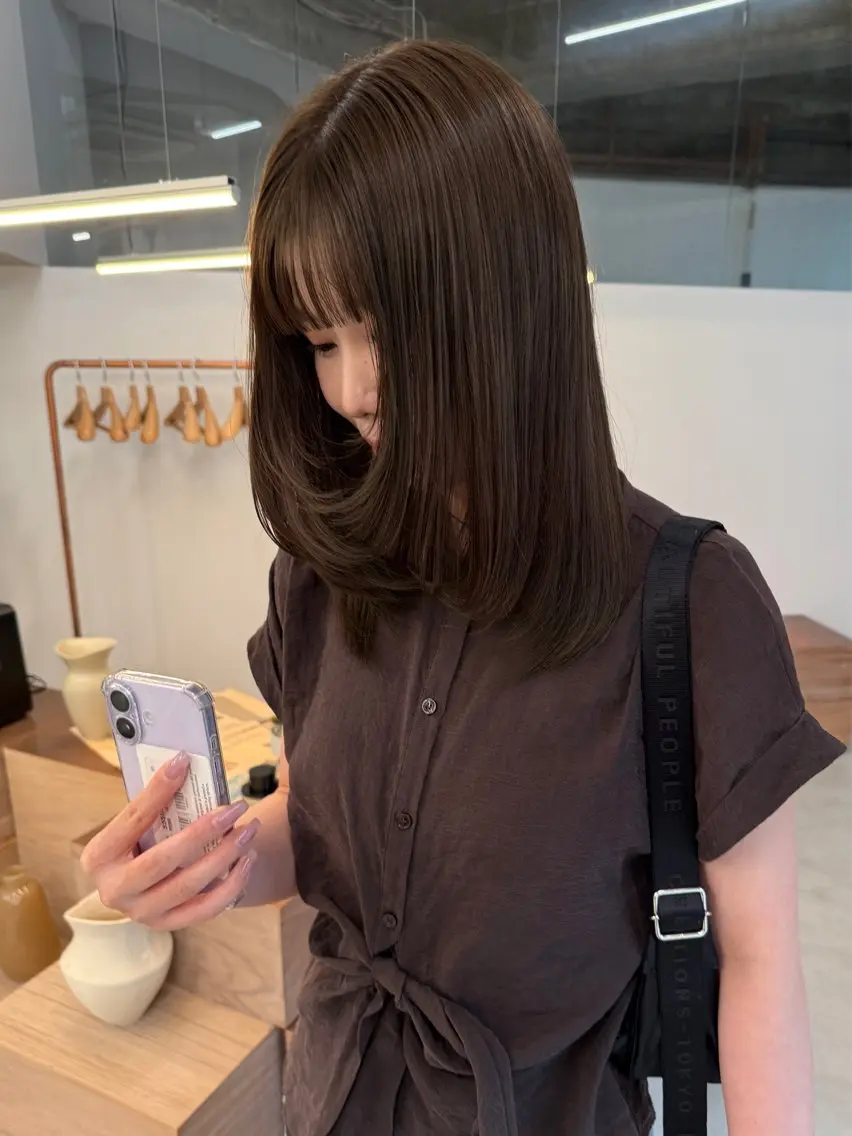 セミロング カット ヘアカラー fubuki🪷 似合わせカットカラーのヘアスタイル