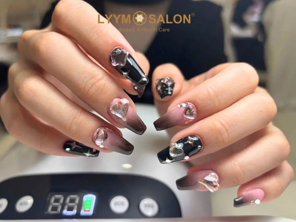 ネイル ボルドー ブラウン チークネイル ドット フットネイル ハンドネイル VAN NAIL 海老名展のネイルデザイン
