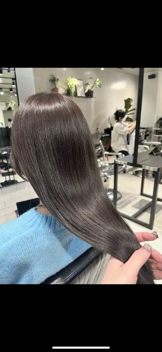 ロング カラー ヘアアレンジ 透明感/オリーブ/ グレージュ/YUKAのヘアスタイル