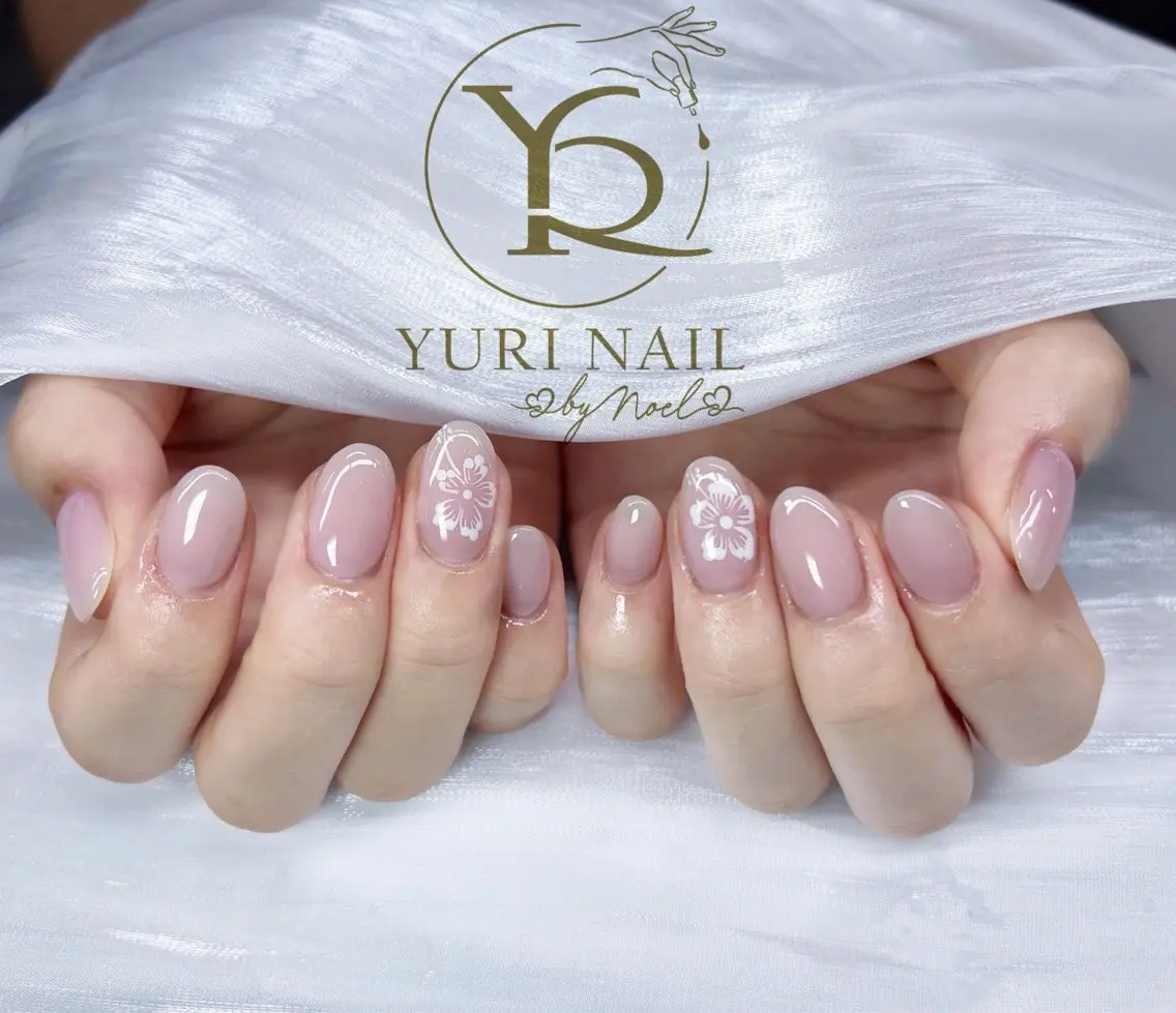 ネイル チークネイル フットネイル フレンチネイル グラデーション キラキラネイル ハンドネイル フットネイル ハンドケア YURI Nail Funabashiのネイルデザイン