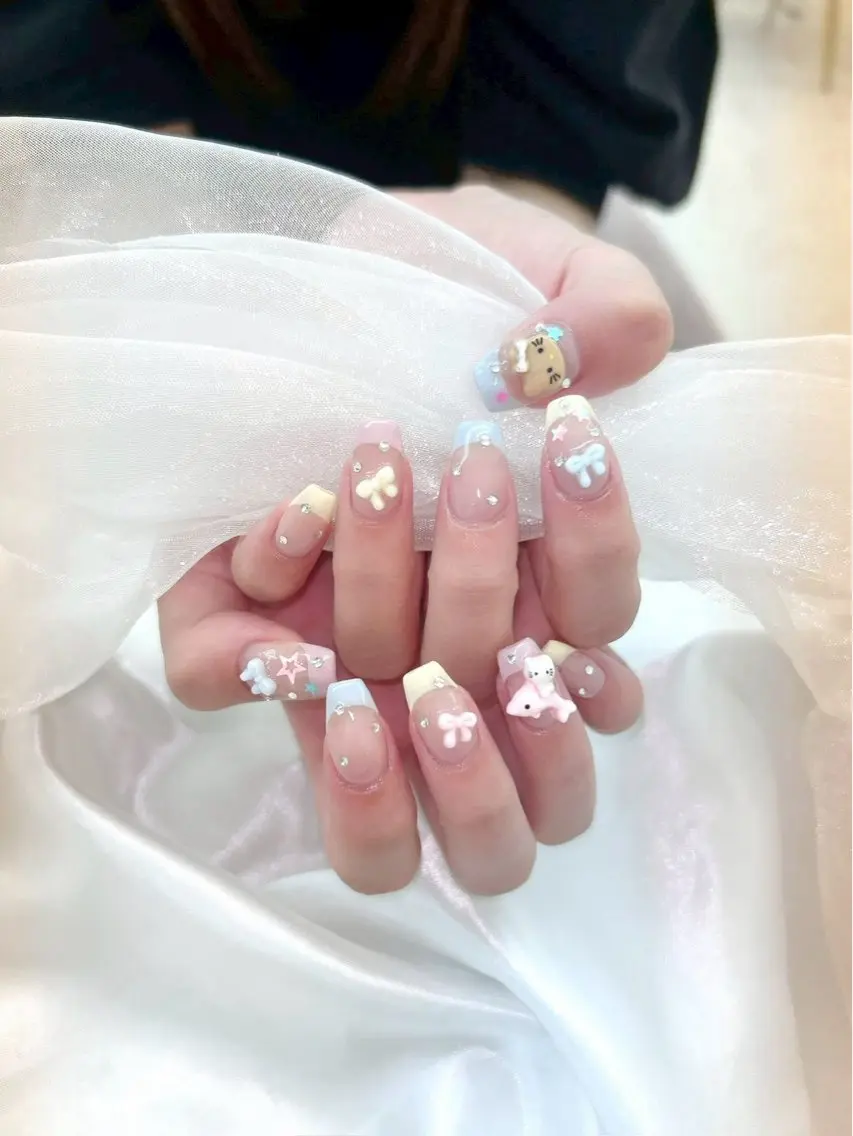ネイル 【岐阜🦋】 キラキラネイル✨あゆのネイルデザイン