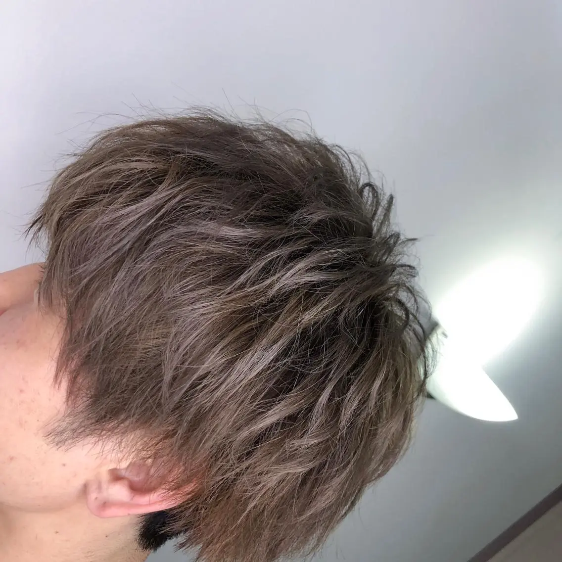 ショート メンズ アッシュ Lit.豊橋 夏目のヘアスタイル