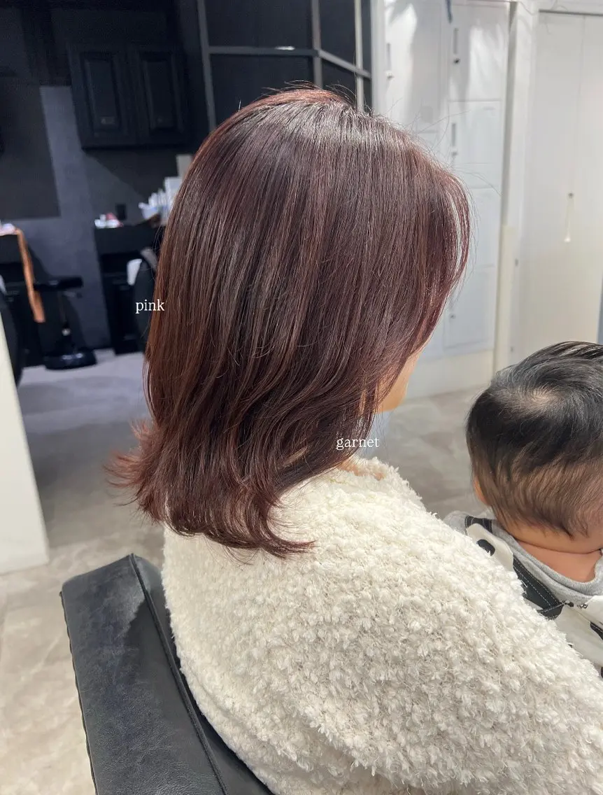 ミディアム カラー カット ヘアカラー トリートメント 黒阪 なみのヘアスタイル