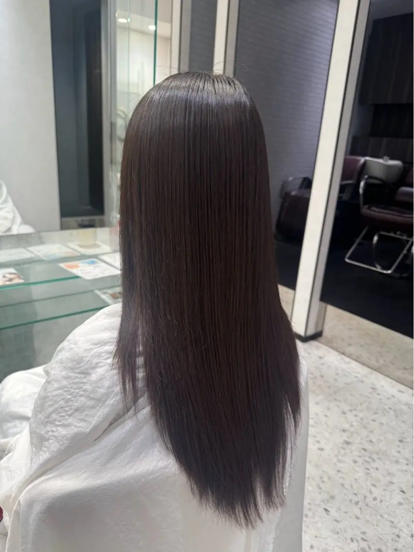 セミロング トリートメント 恒川 舞衣のヘアスタイル