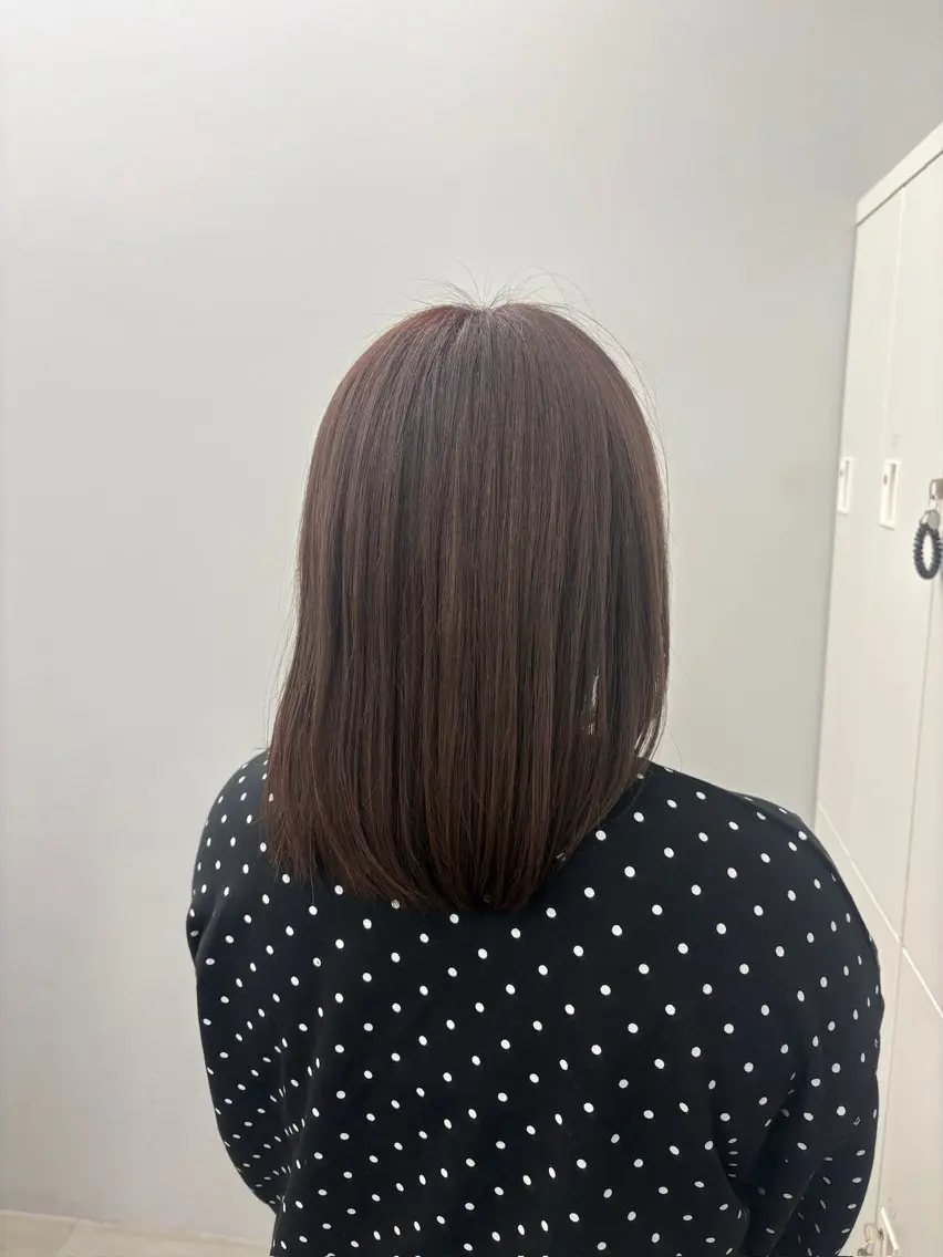 セミロング カラー ブリーチ ブラウンカラー ショコラブラウン ハイトーンカラー ヘアカラー MIU ROCCO3rdのヘアスタイル