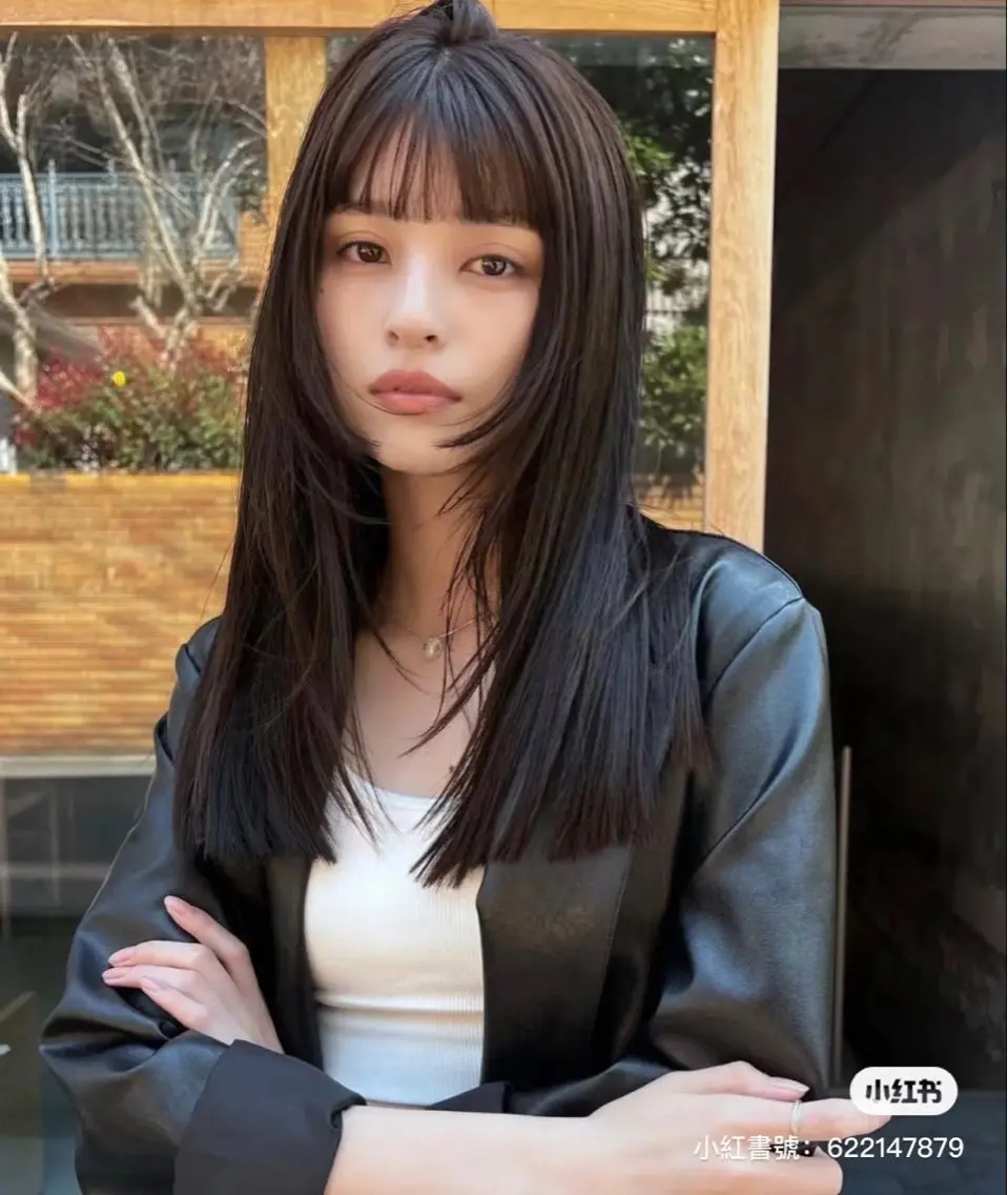ロング カラー ヘアアレンジ ヘアカラー レイヤー×透明感カラ ーHAYATOのヘアスタイル