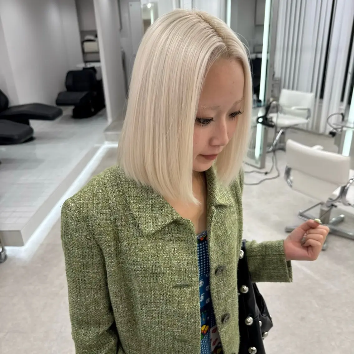 ショート カラー ブロンド ホワイトブロンド ボブ カットモデル୨୧大阪 梅田タカシマリナ♡のヘアスタイル