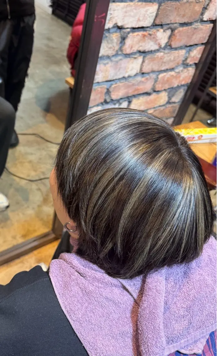 カラー ハイライトカラー よぐ ちのヘアスタイル