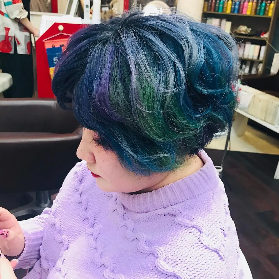 ショート カラー 岩谷/ブリーチ 🪽透明感カラーのヘアスタイル