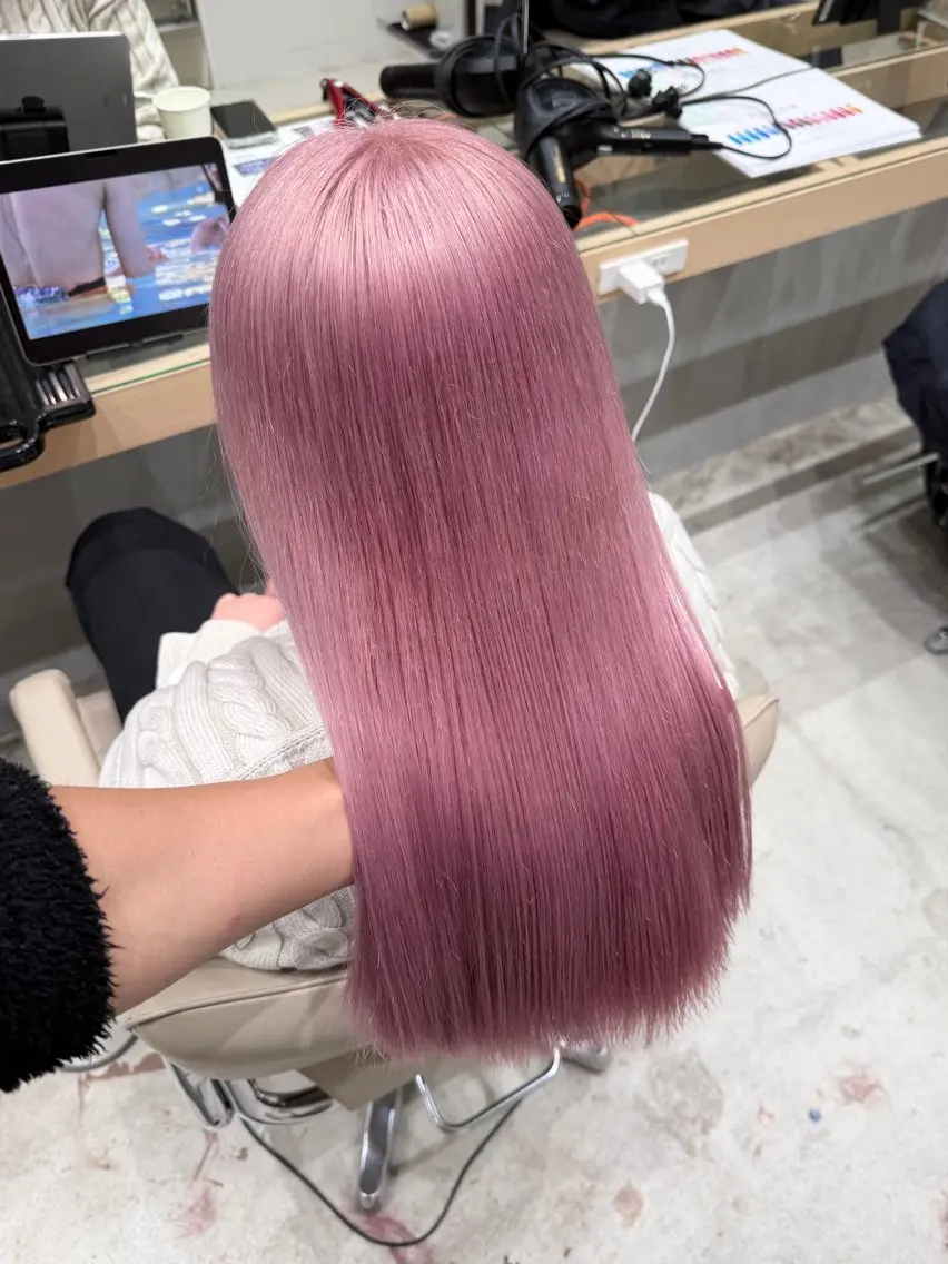 ロング カラー ブリーチ 透明感カラー ハイトーンカラー ヘアカラー ハイトーン/ ブリーチ/縮毛矯正のヘアスタイル