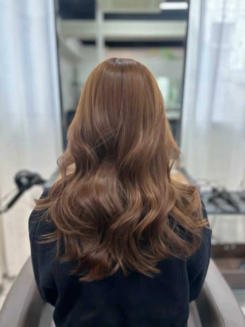 ロング レイヤーカット カット ヘアカラー CLETO Licaのヘアスタイル