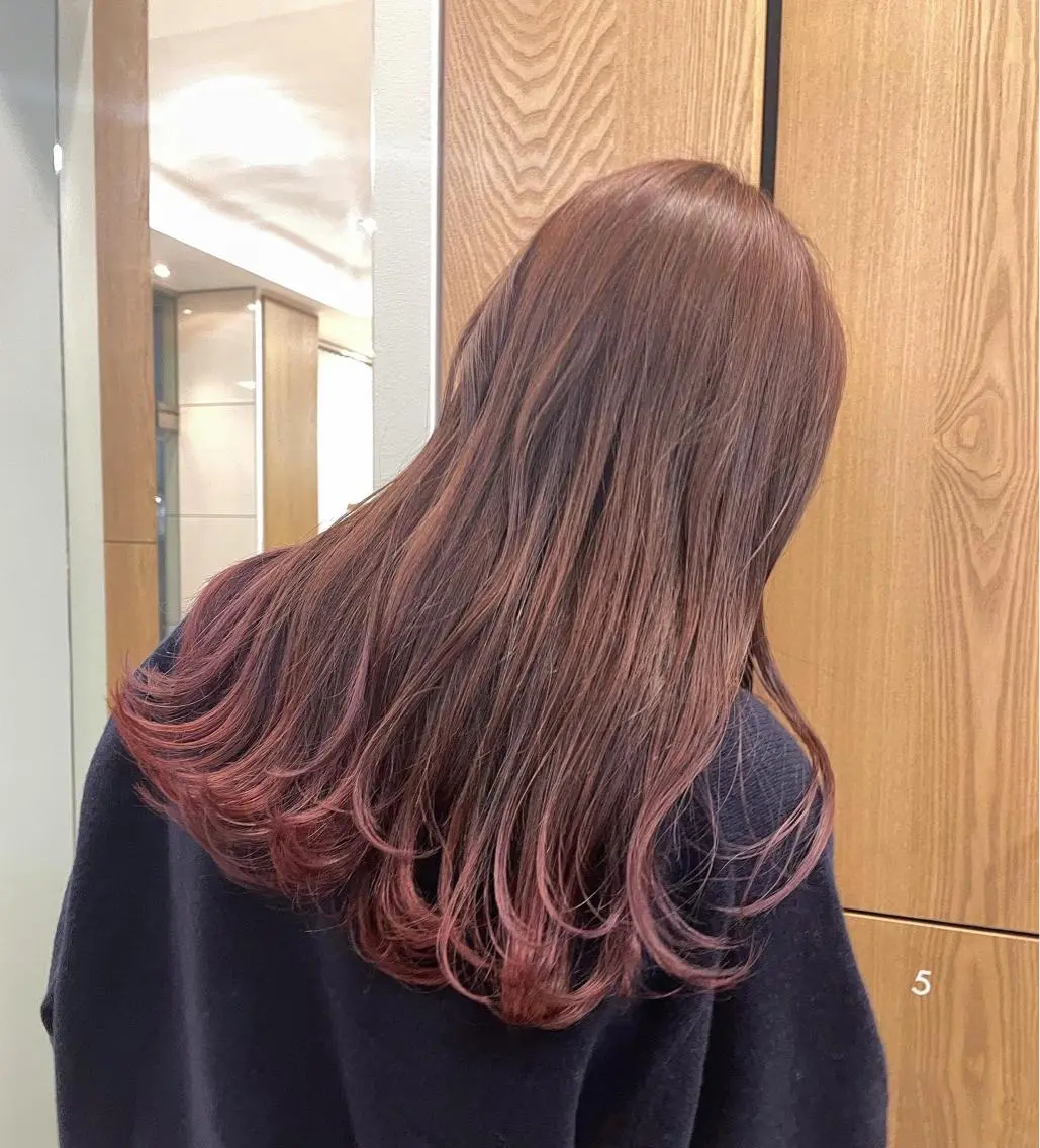 ロング 櫻間 彩心のヘアスタイル