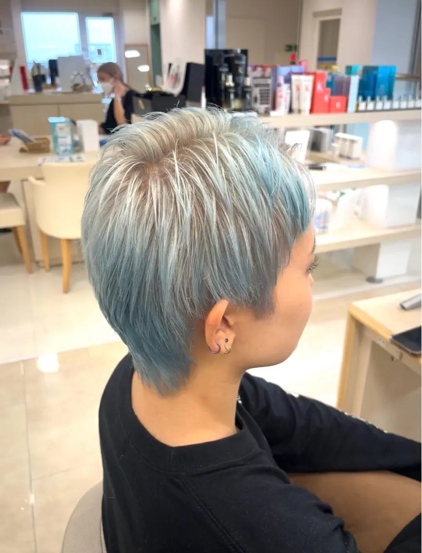 ショート カラー 暖色/ブリーチカラー 🎀 M i k uのヘアスタイル