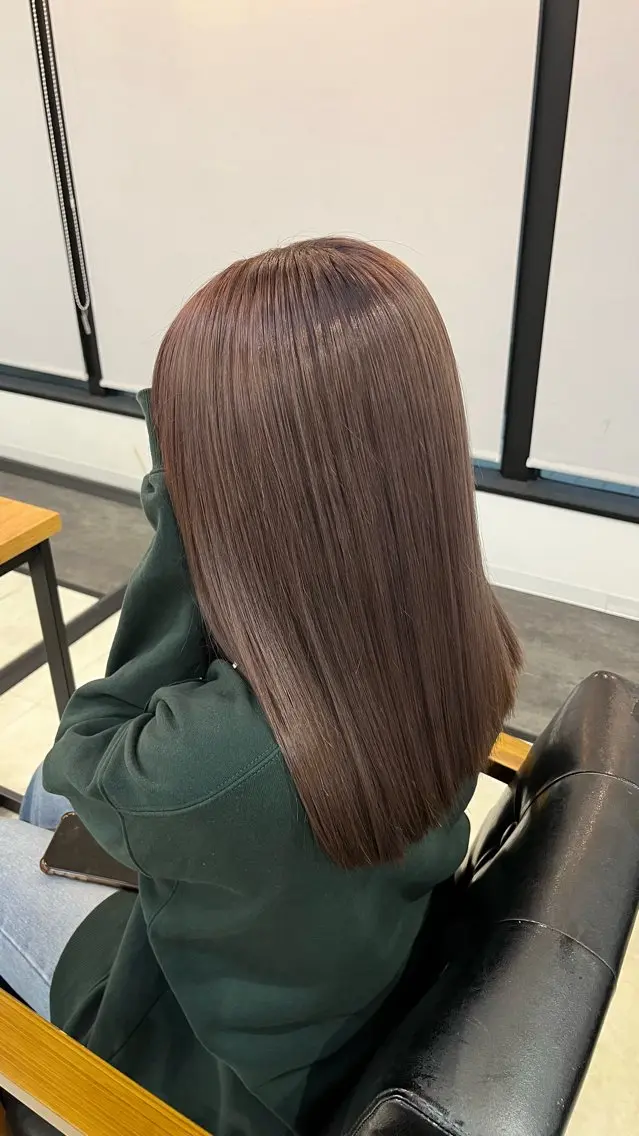 セミロング カラー ブラウンカラー 透明感カラー ナチュラルブラウン 安藤 誠斗のヘアスタイル