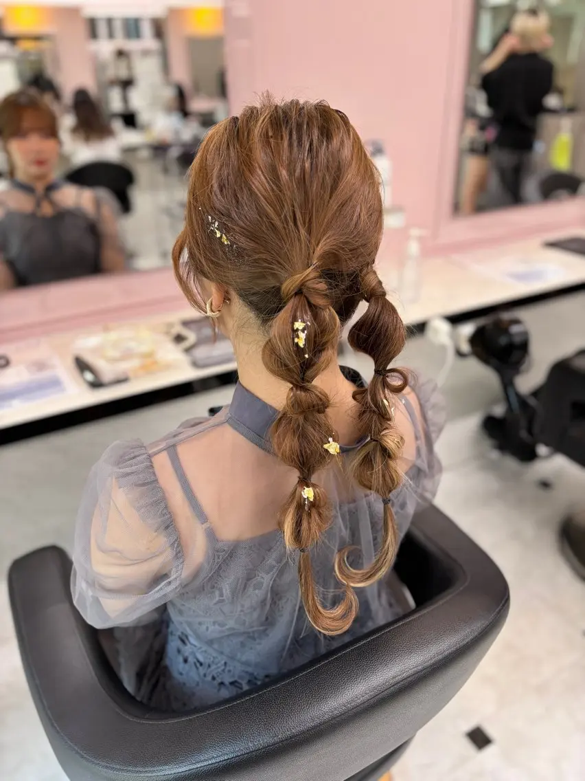 ヘアアレンジ ヘアセット 💙ハイトーン韓国風 色白ヘア💙manaのヘアスタイル