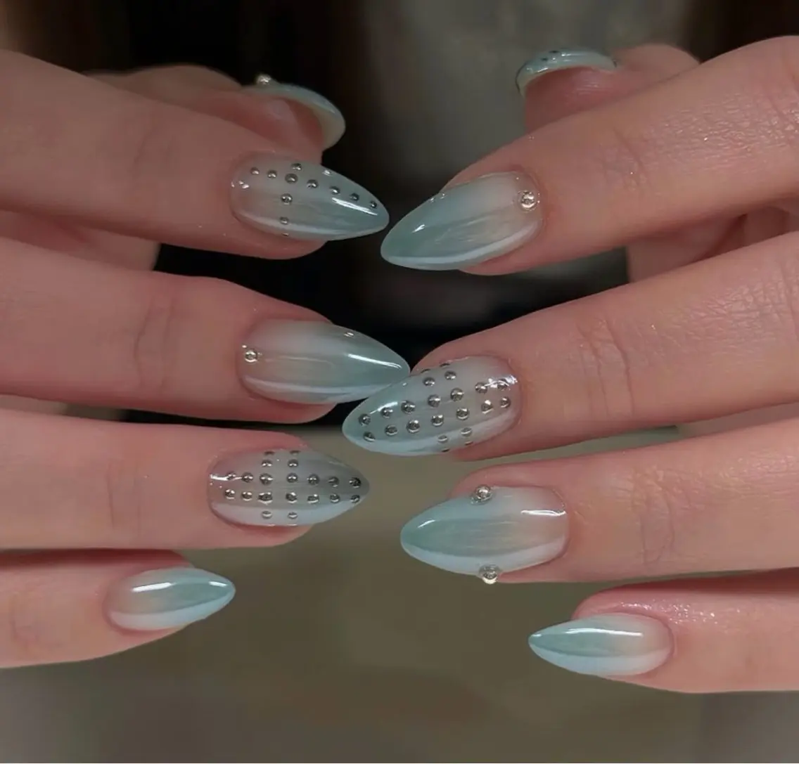 ネイル ハンドネイル フットネイル nancy nailのネイルデザイン