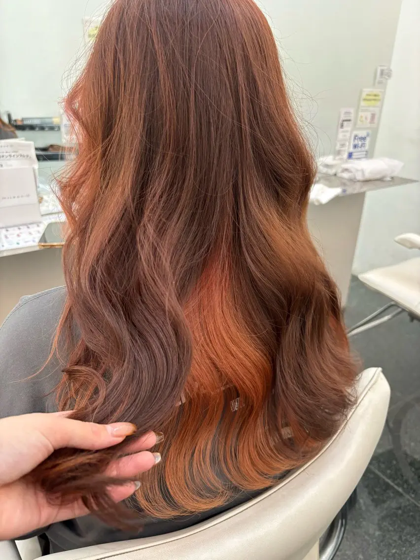 🧊インナーカラー🧊ブリーチありインナーカラー艶トリートメント付き✨の写真