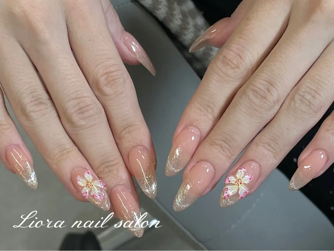ネイル チークネイル フットネイル フレンチネイル ジェルネイル ガーリー ハンドネイル Liora nailのネイルデザイン