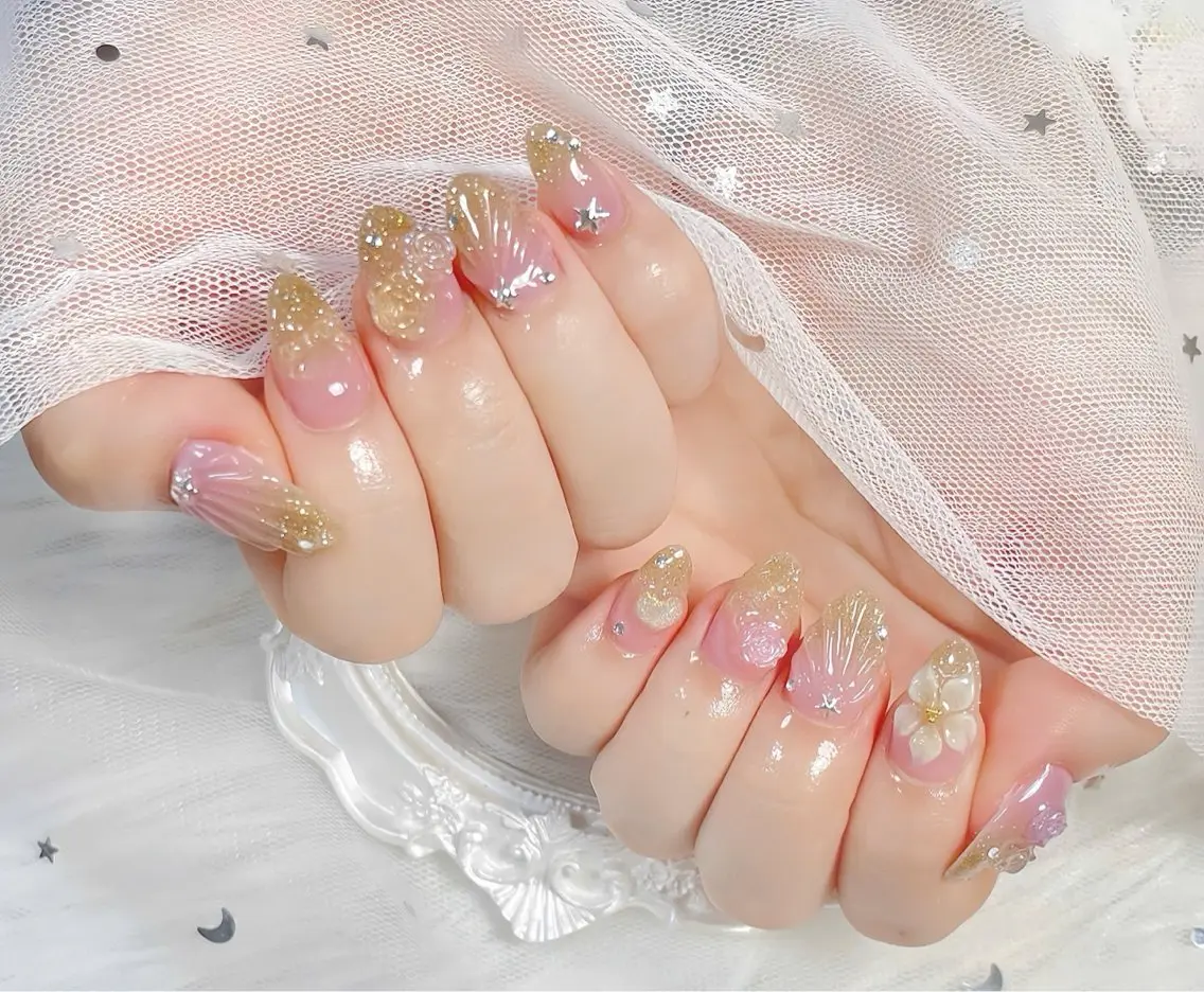 ネイル チークネイル 長さ出し フレンチネイル ジェルネイル グラデーション ハンドネイル THANHTHANH NAILのネイルデザイン