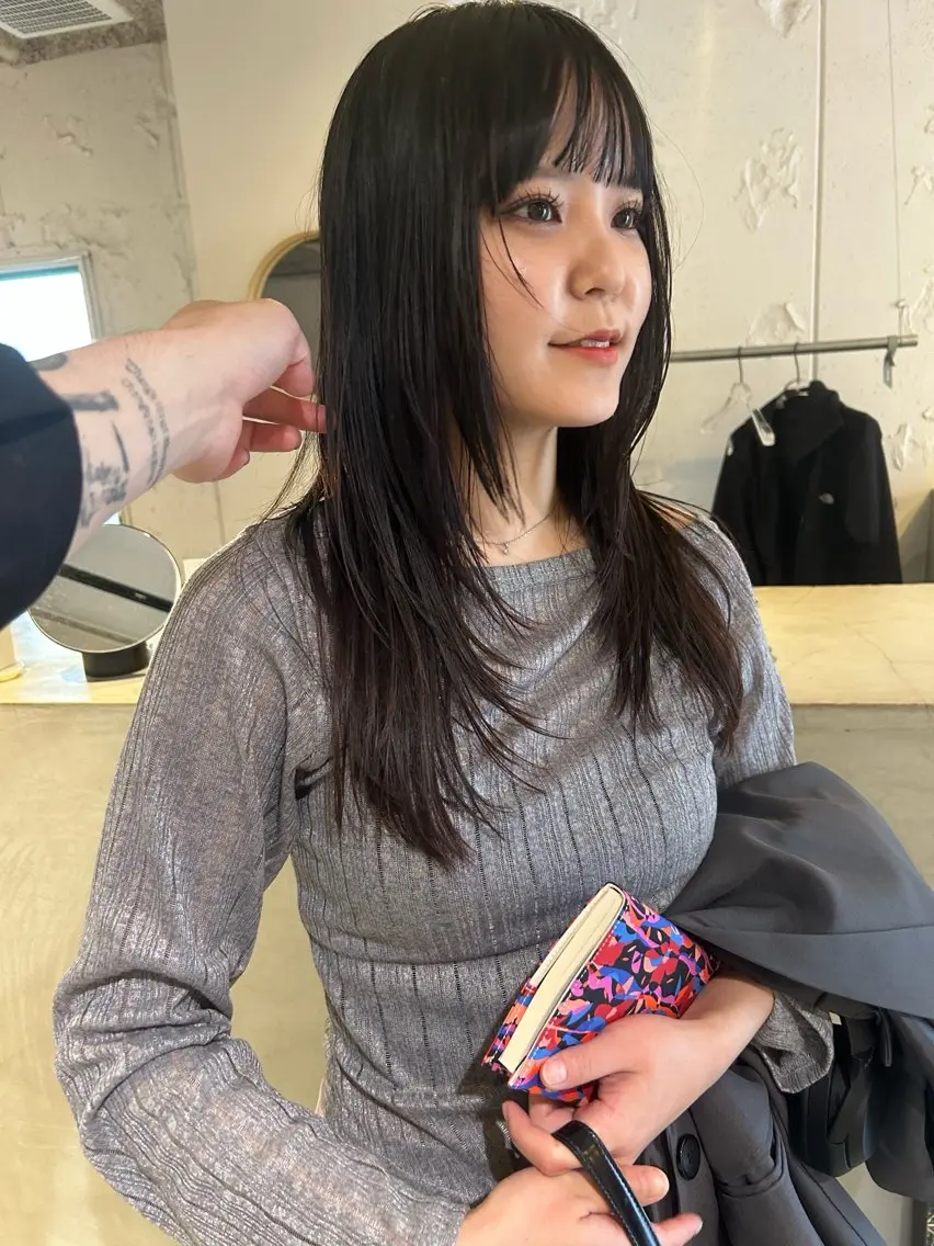 ロング カラー レイヤーカット ウルフカット カット ヘアカラー トリートメント 村上雅人 ナチュラルモードのヘアスタイル