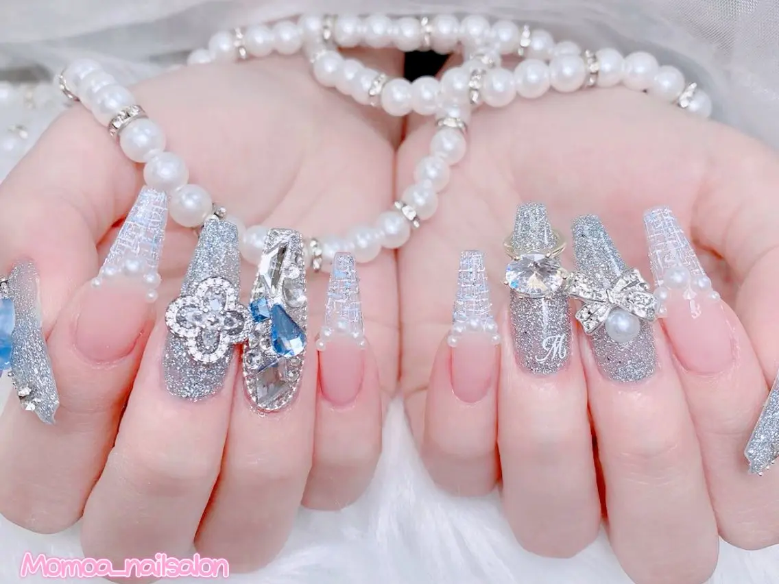 ネイル 成人式 ロングネイル マグネットネイル 大理石ネイル(マーブル) 持ち込み ハンドネイル MoMoA Nail ネイル長さ出し専門店のネイルデザイン