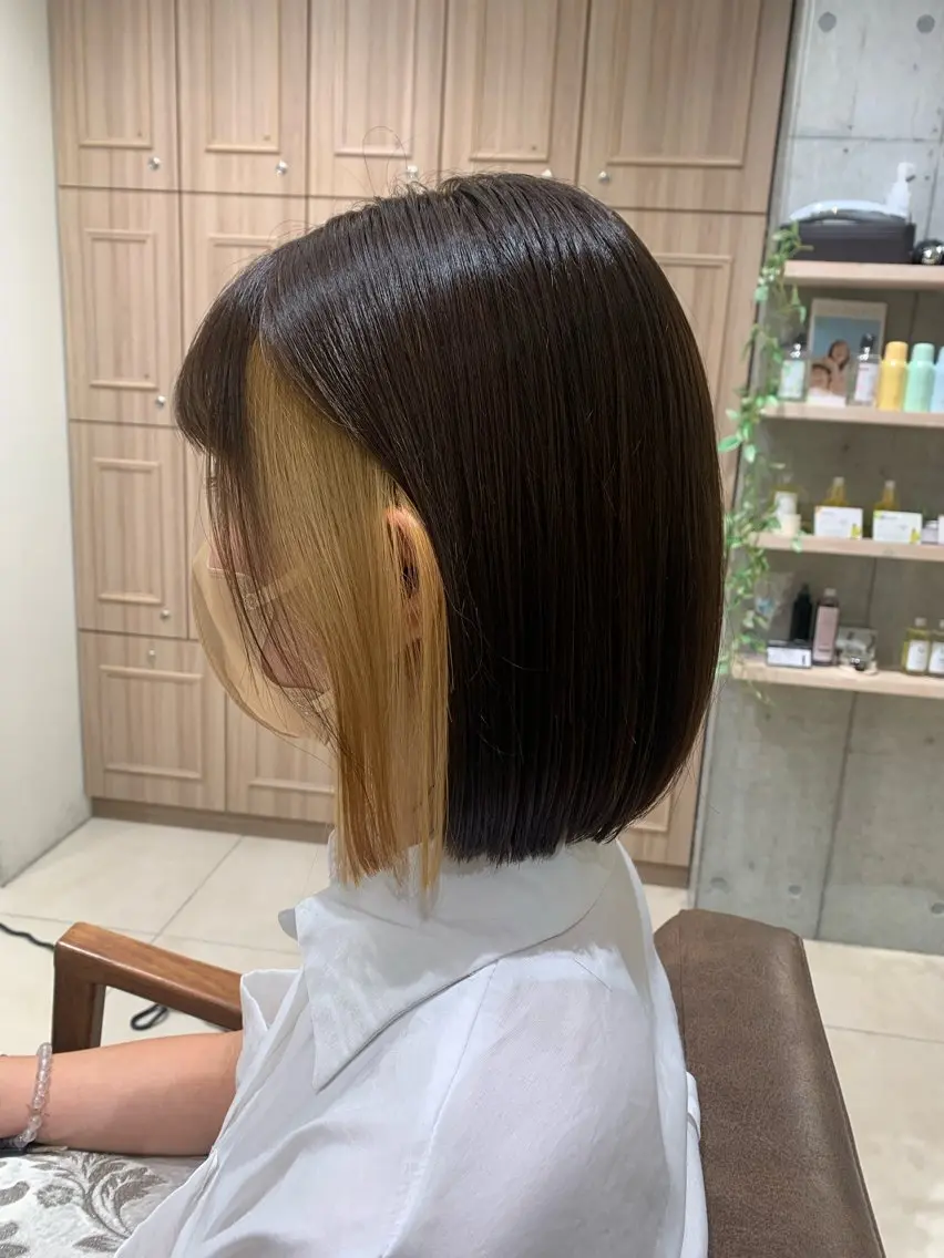 カラー イヤリングカラー 艶カラー🩵中久保 舞優🩵のヘアスタイル